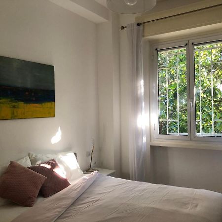Lovely 2 Room Apartment With Small Garden Milano Eksteriør billede
