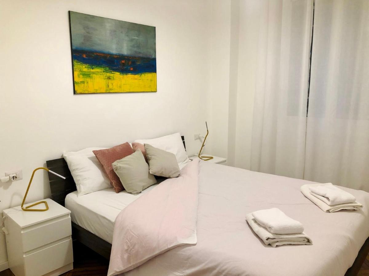 Lovely 2 Room Apartment With Small Garden Milano Eksteriør billede