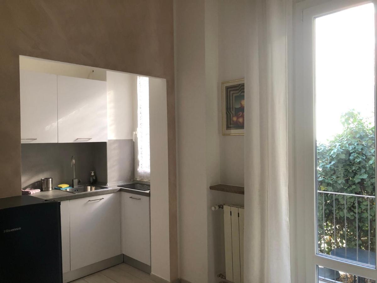 Lovely 2 Room Apartment With Small Garden Milano Eksteriør billede