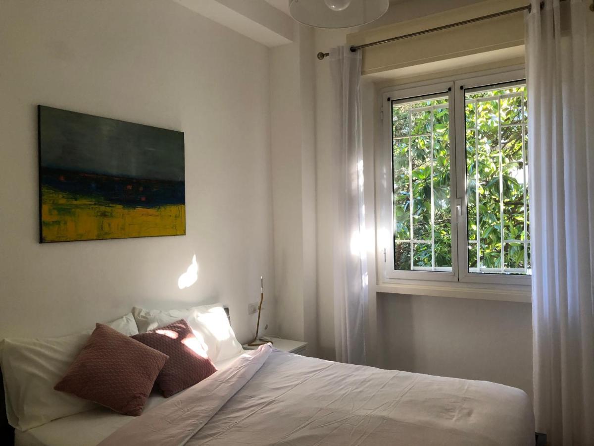 Lovely 2 Room Apartment With Small Garden Milano Eksteriør billede