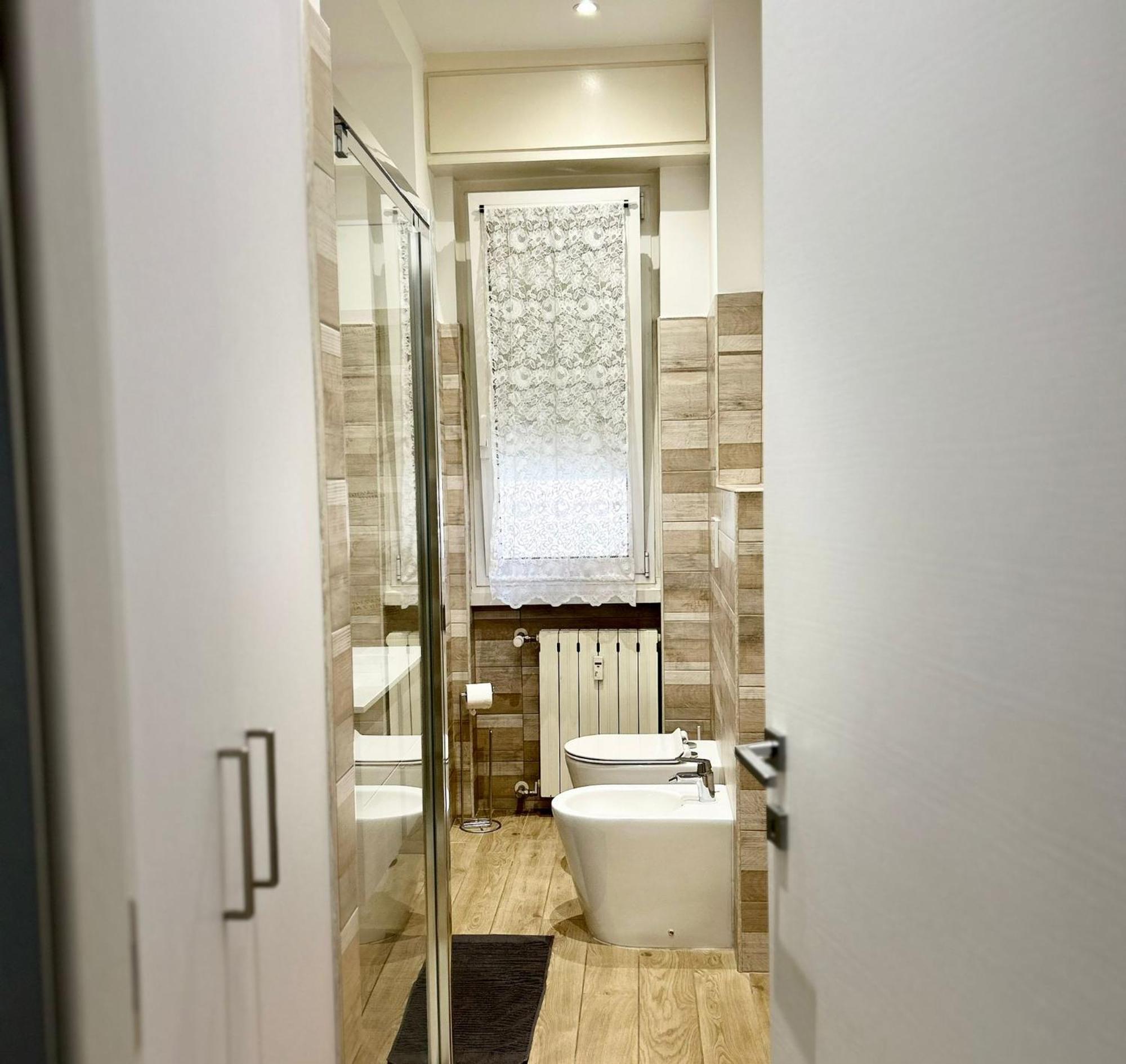 Lovely 2 Room Apartment With Small Garden Milano Eksteriør billede