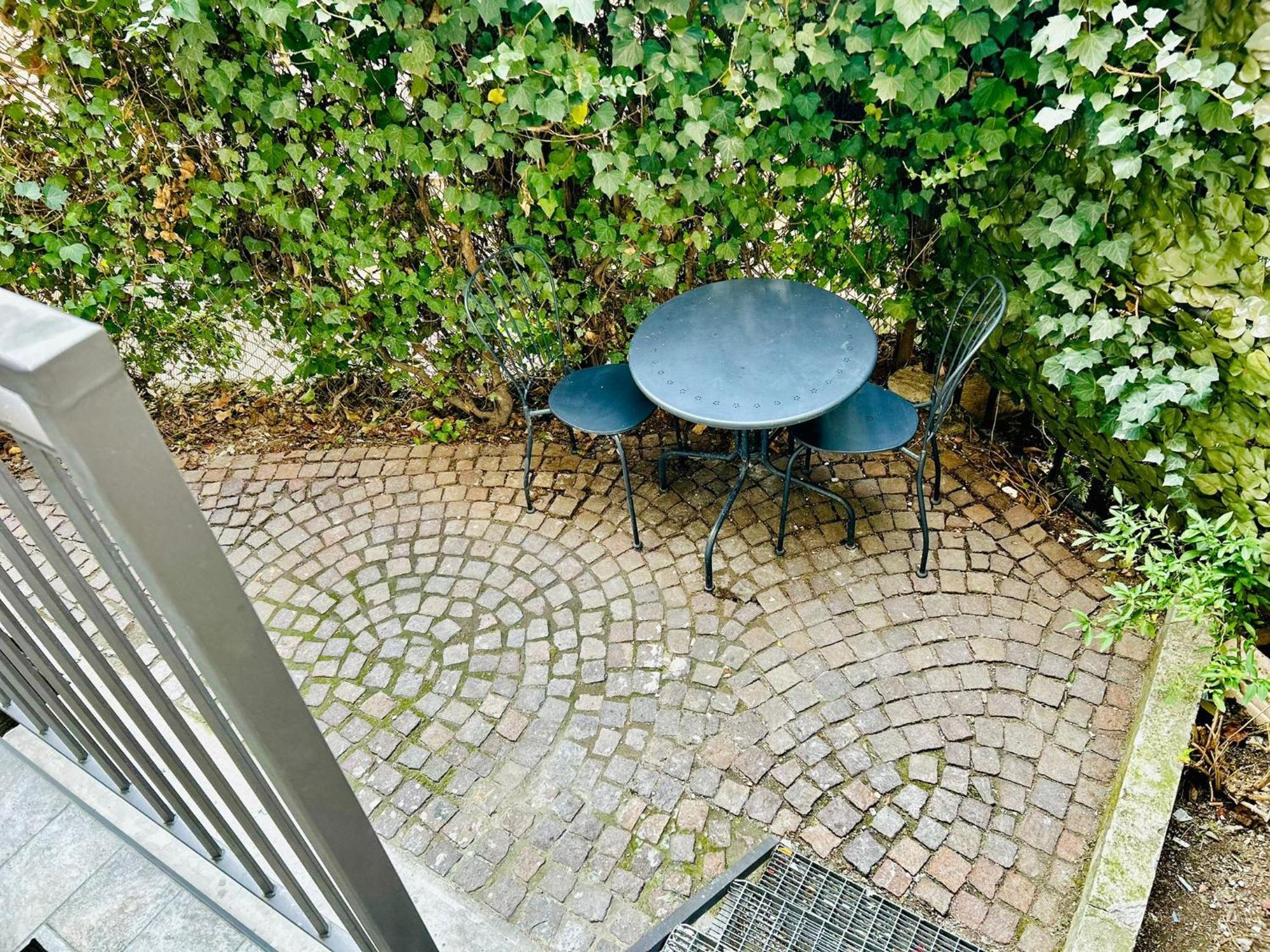 Lovely 2 Room Apartment With Small Garden Milano Eksteriør billede